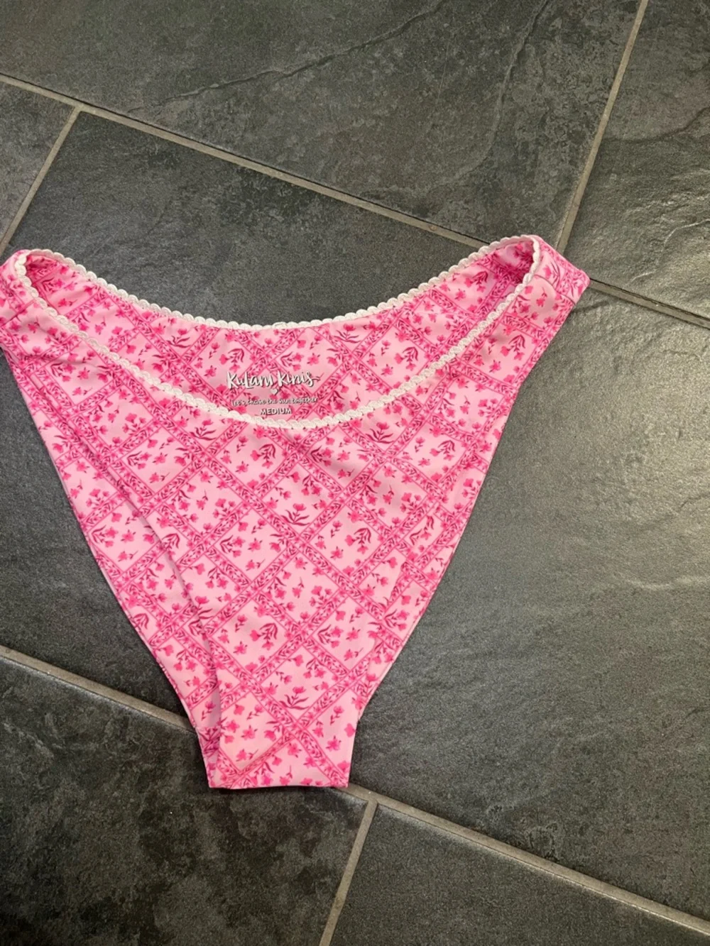 Kulani Kini Pink Floral High-Cut Bikini Bottoms Size Medium great condition - Picture 2 of 7